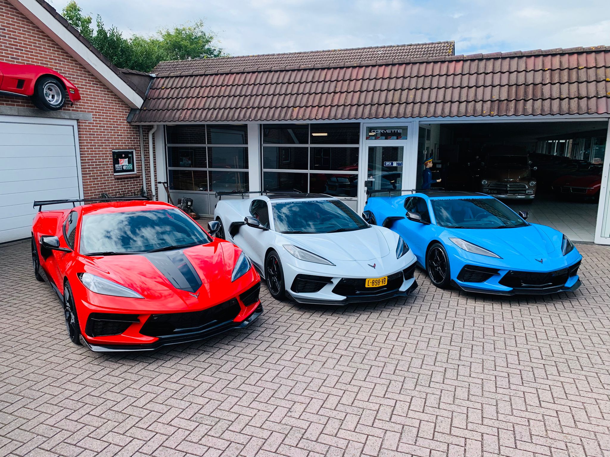CorvetteC8